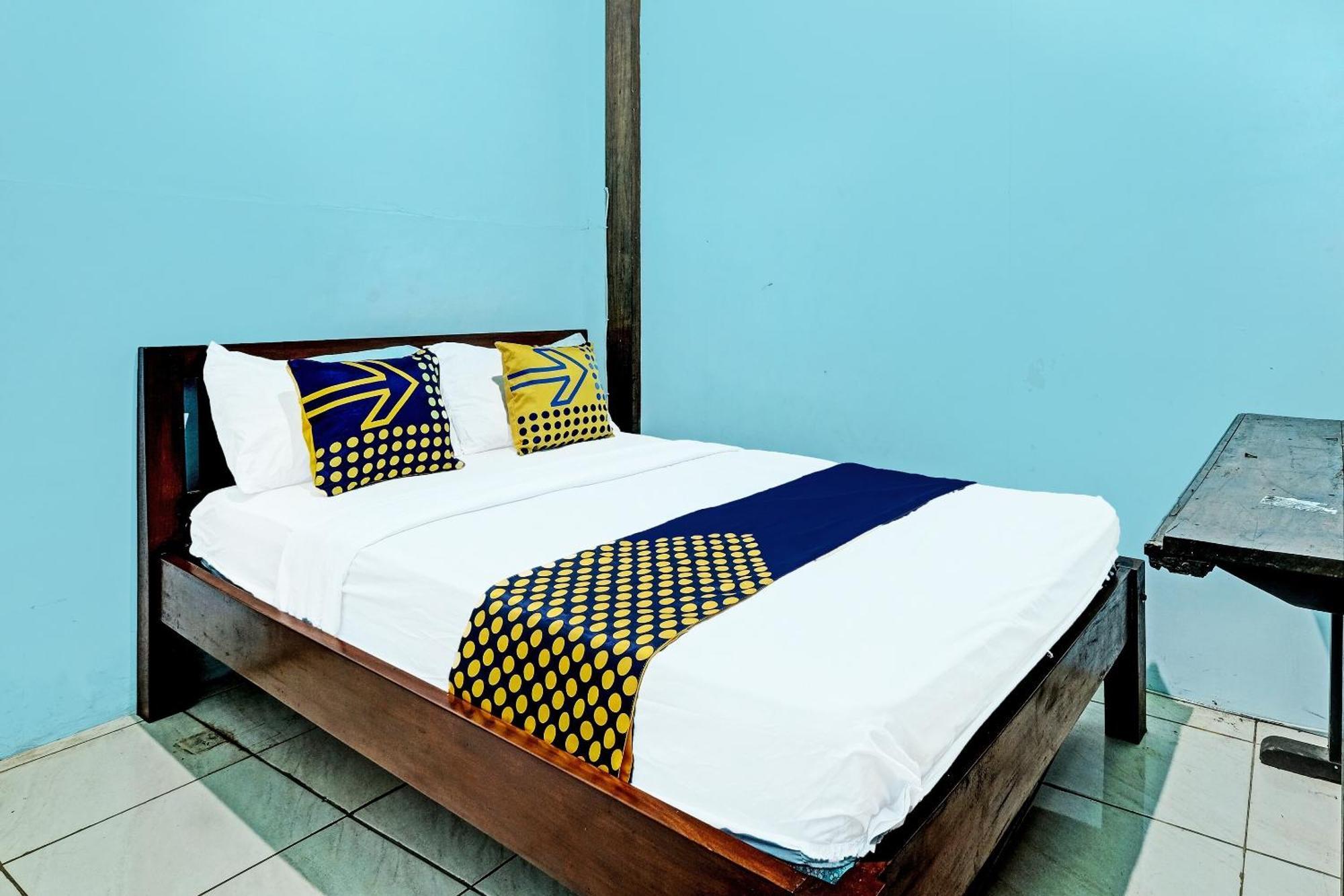Spot On 91916 Joglo Doyong Homestay Syariah Yogyakarta Exteriör bild