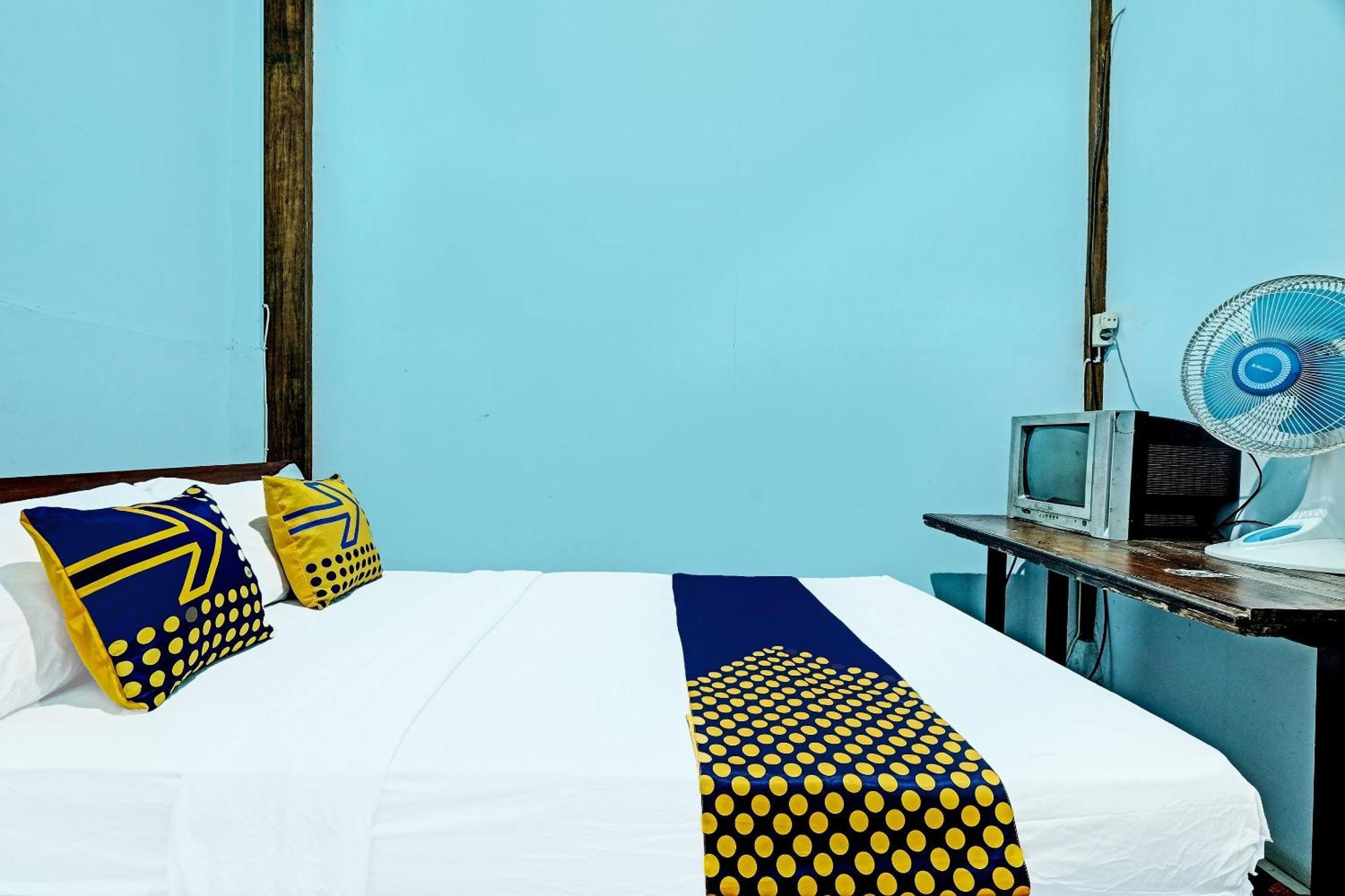 Spot On 91916 Joglo Doyong Homestay Syariah Yogyakarta Exteriör bild